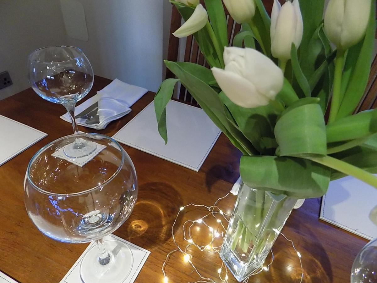 Double Award Winning 1700'S Grd 2 Listed Cottage Near Stonehenge Amesbury Esterno foto