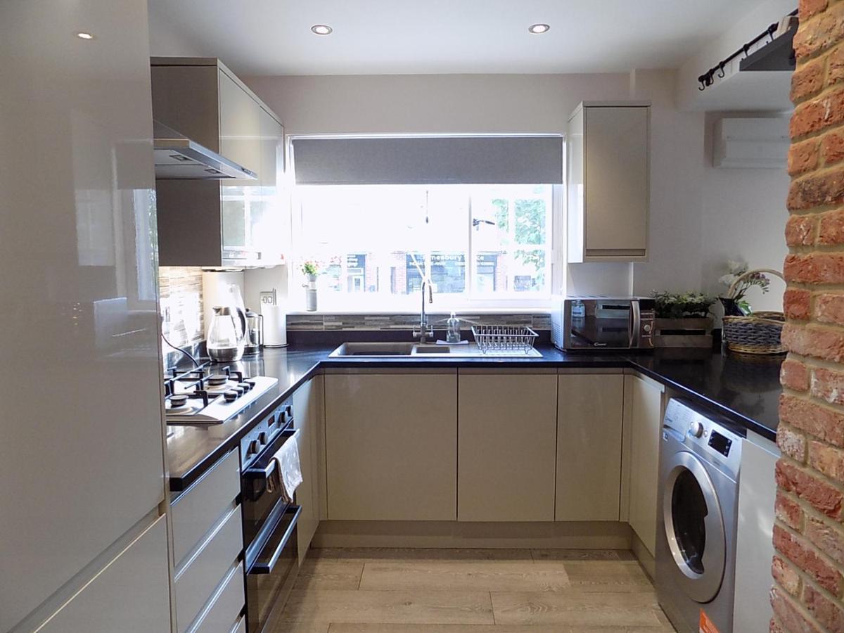 Double Award Winning 1700'S Grd 2 Listed Cottage Near Stonehenge Amesbury Esterno foto